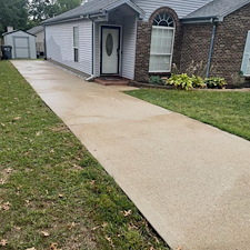 Surface Wash on a Driveway in Lexington, KY 0